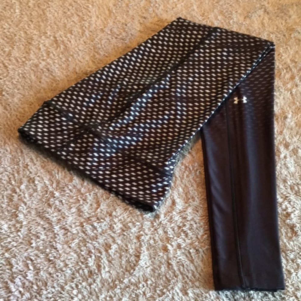 UNDER ARMOUR Compression Leggings - ladies SM - Picture 3 of 7